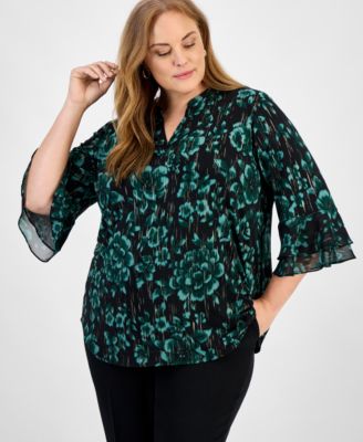 Kasper - Plus Size Printed V-Neck Flutter-Sleeve Top